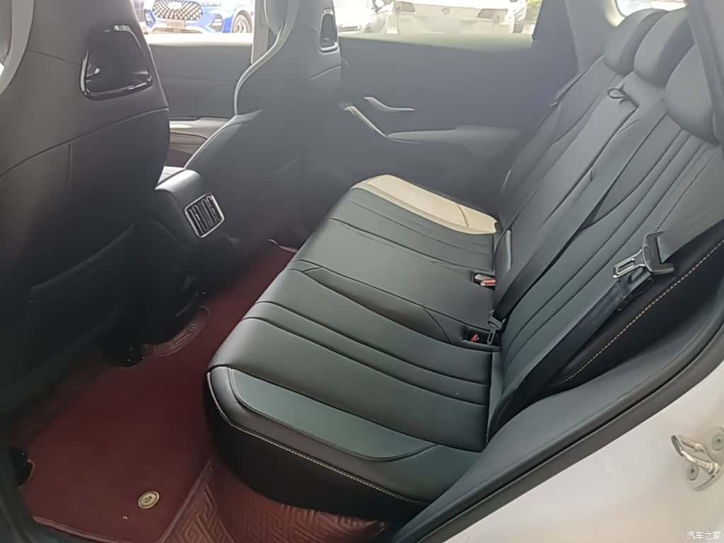 BYD HiAce, 2024 13