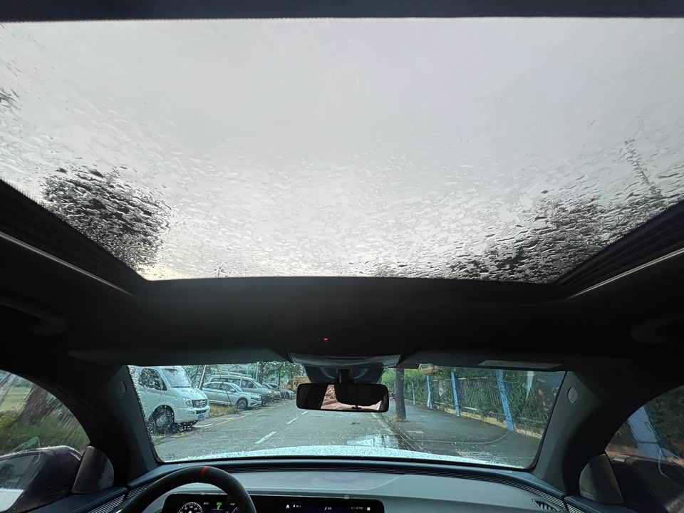 Mercedes-Benz EQC Mercedes-Benz EQC