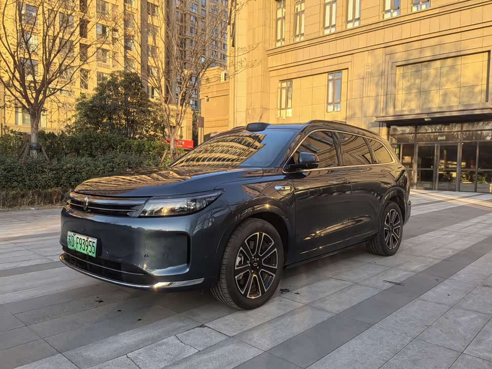 AITO Ask the world M7