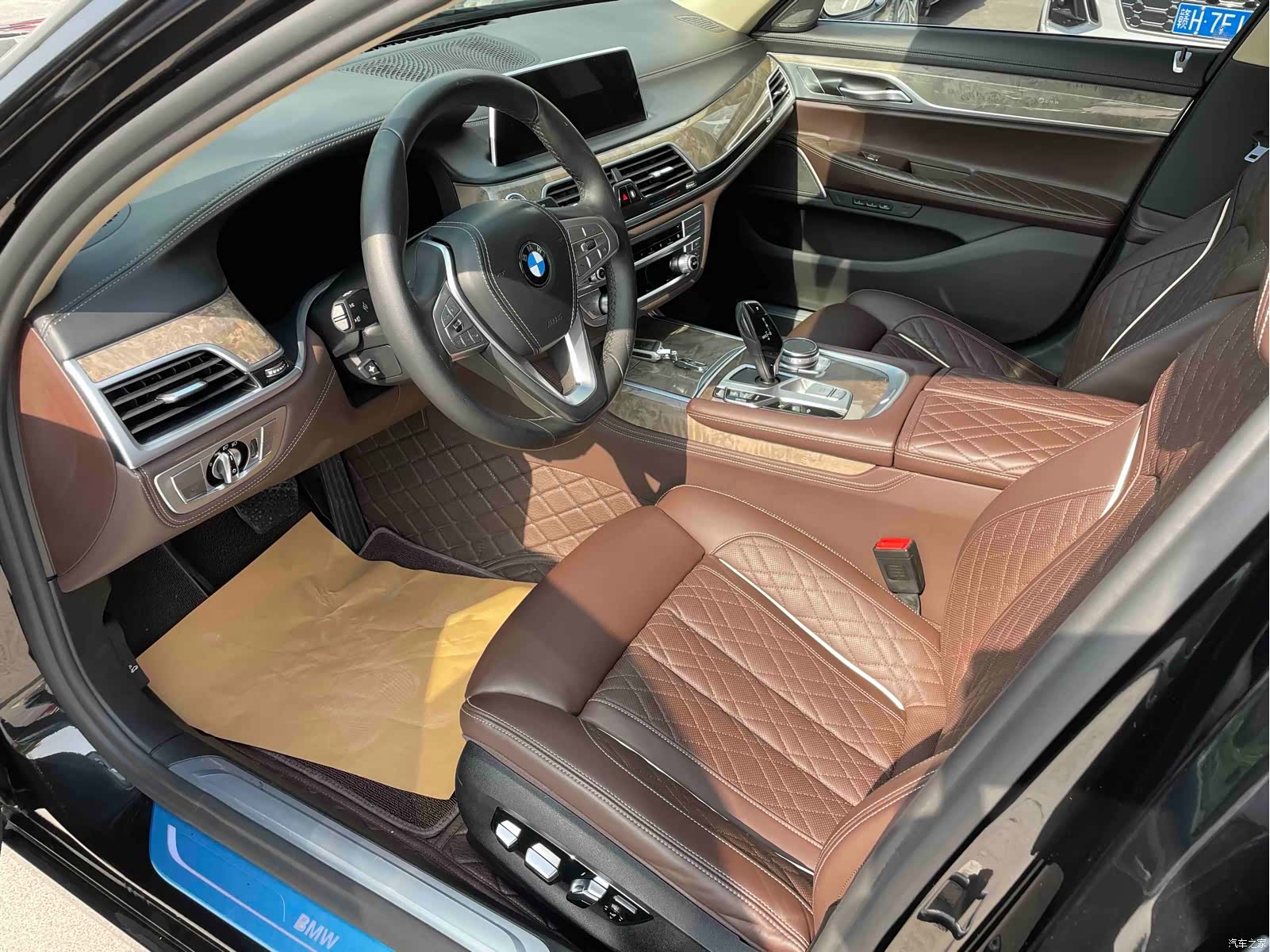 BMW 7 Series, 2022 все фото
