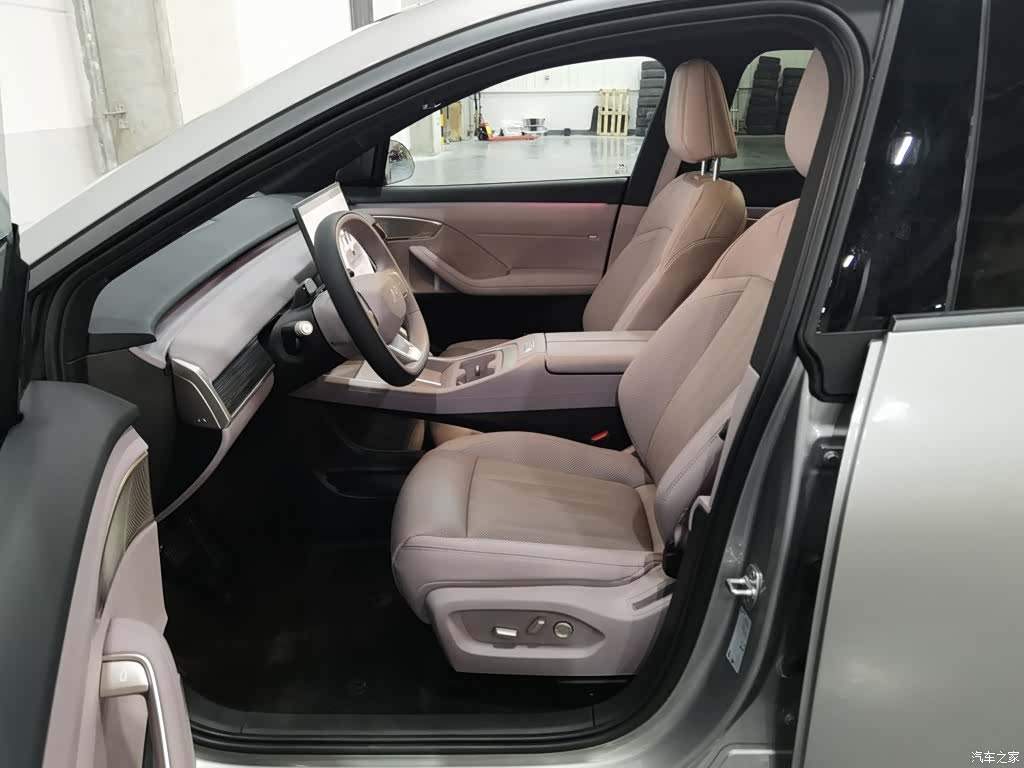 NIO L60, 2025 10