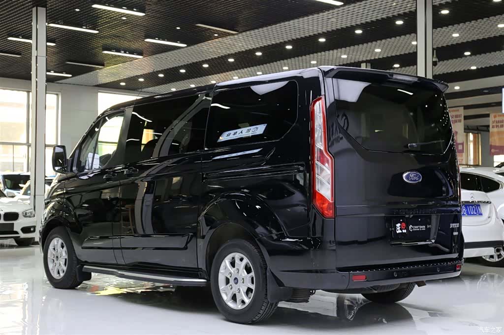 Ford Tourneo, 2021 21