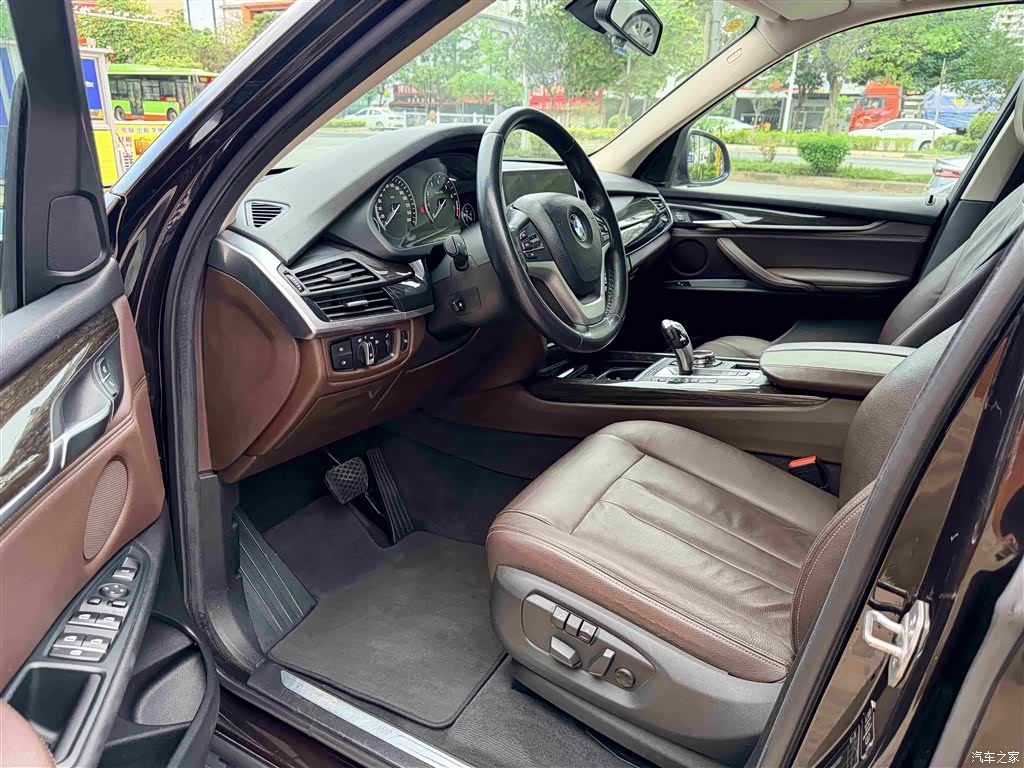 BMW X5, 2014 8