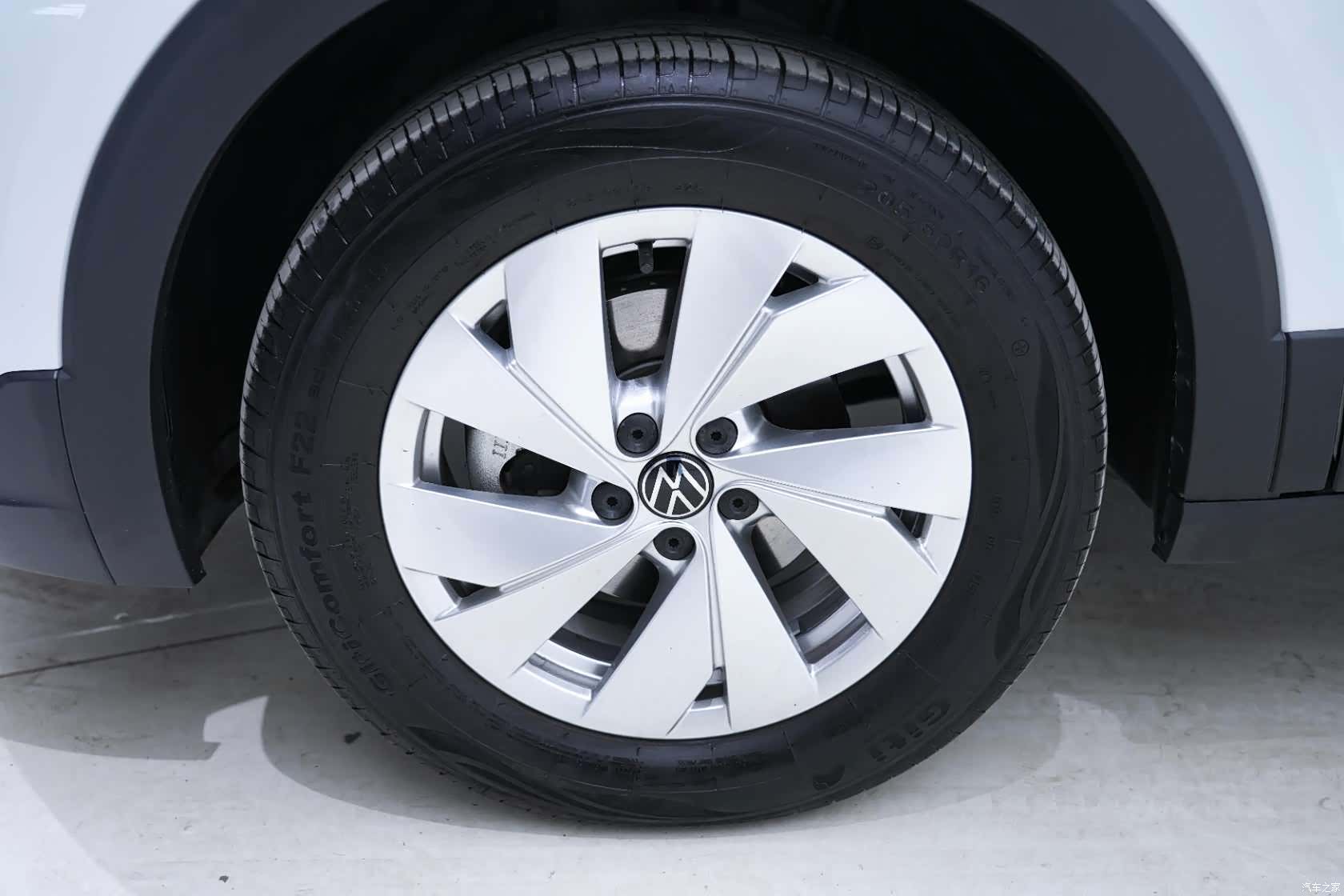 Volkswagen Tharu, 2024 10
