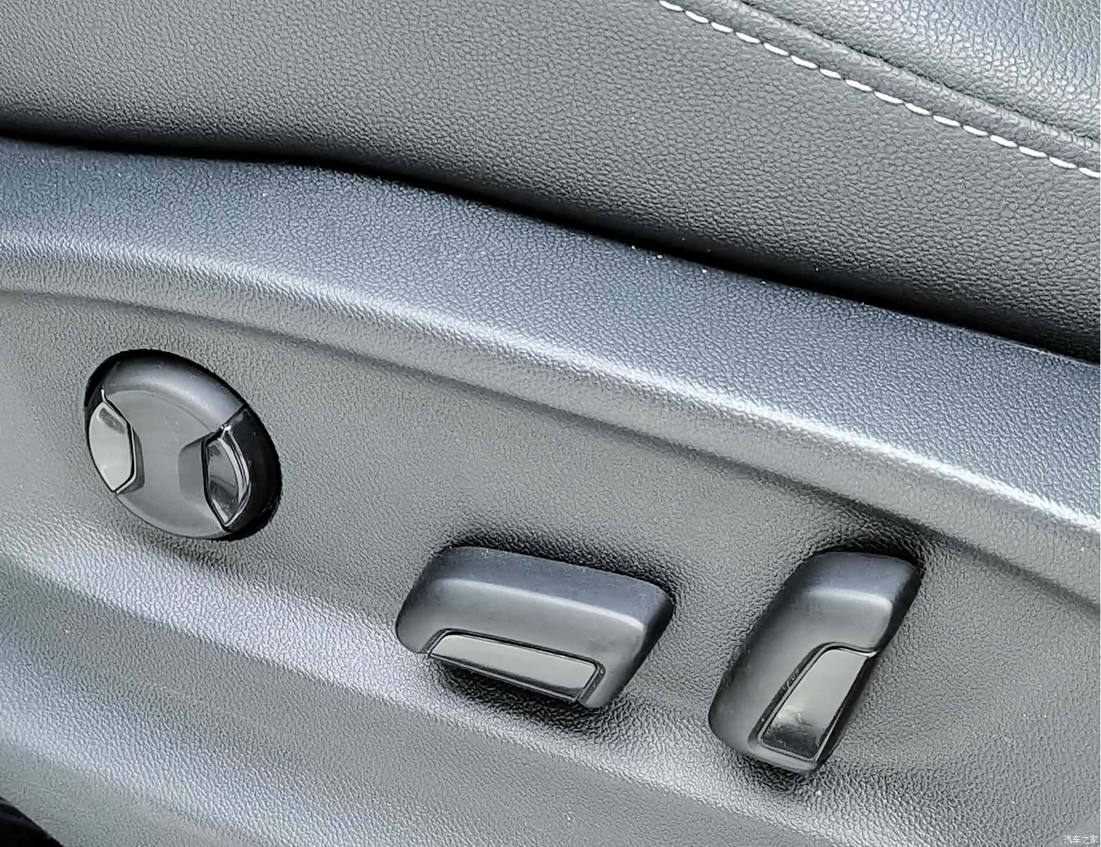 Volkswagen Tiguan L, 2022 23