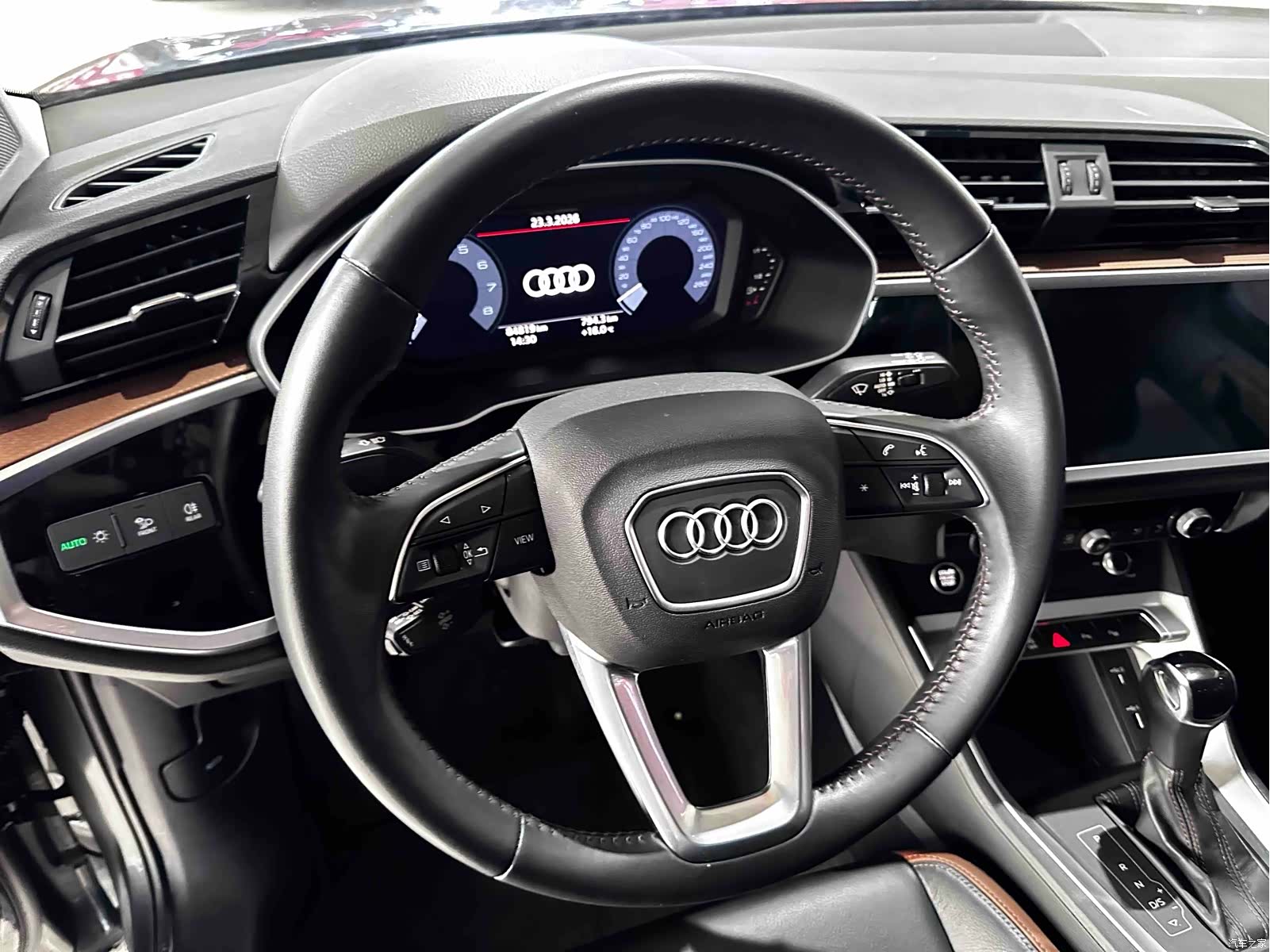 Audi Q3, 2021 8