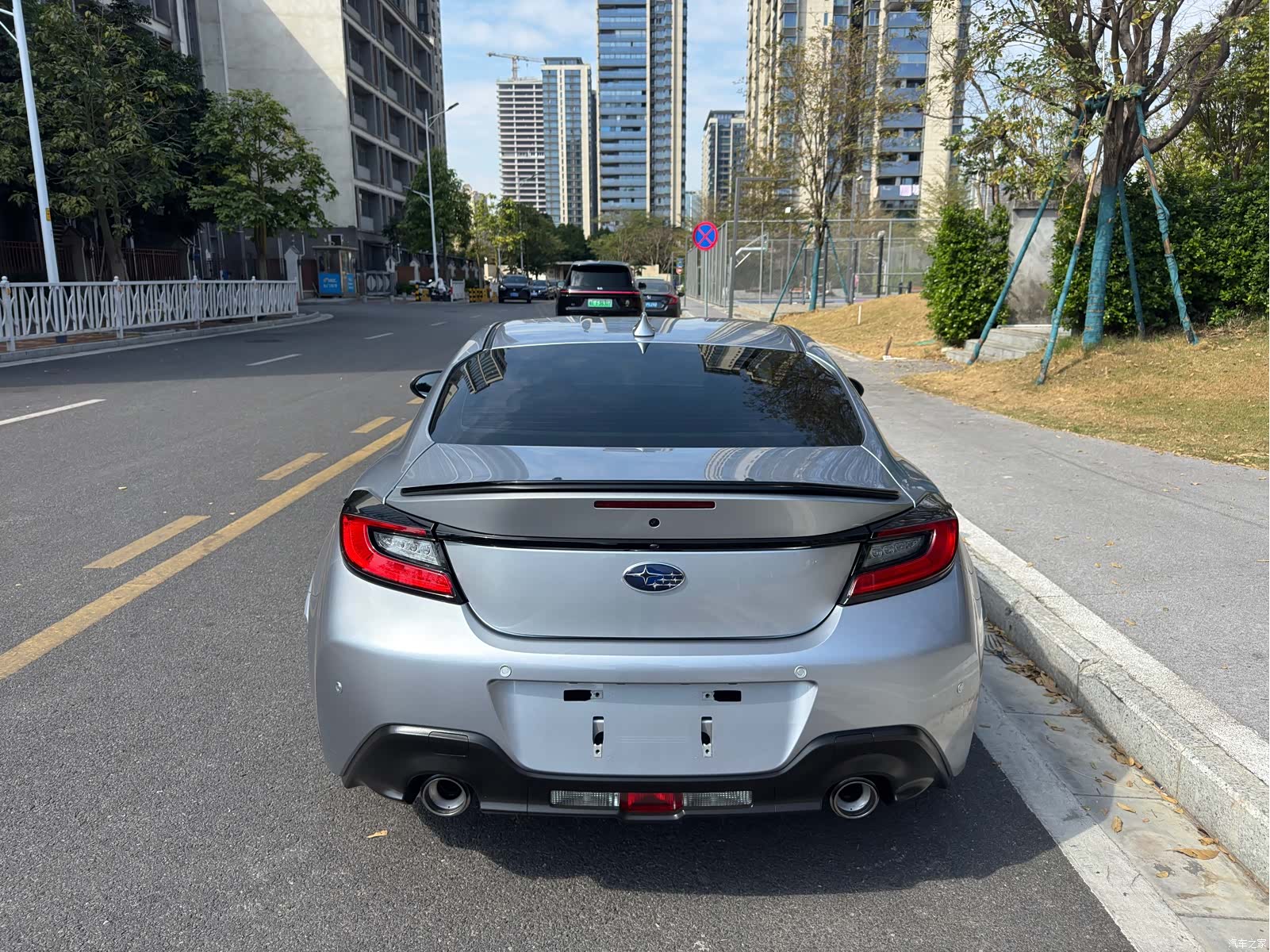 Subaru BRZ, 2023 все фото