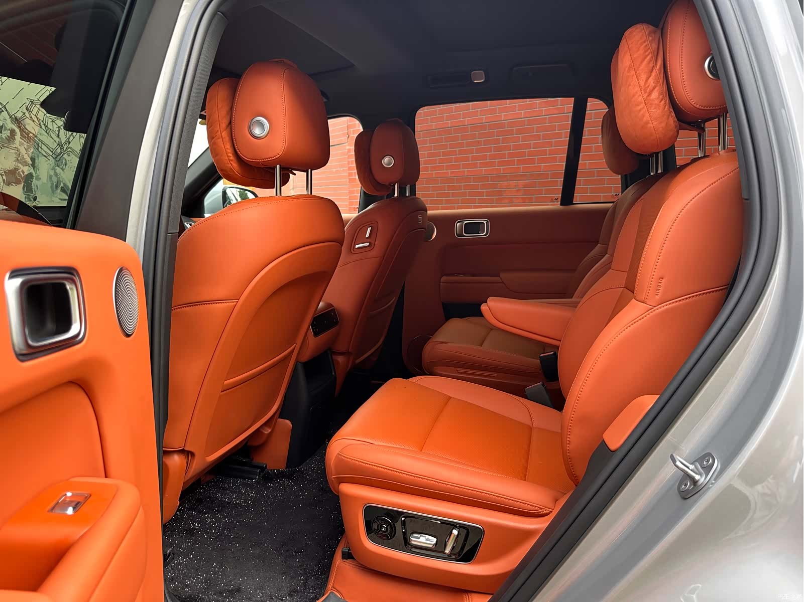 Li Auto L8, 2024 все фото
