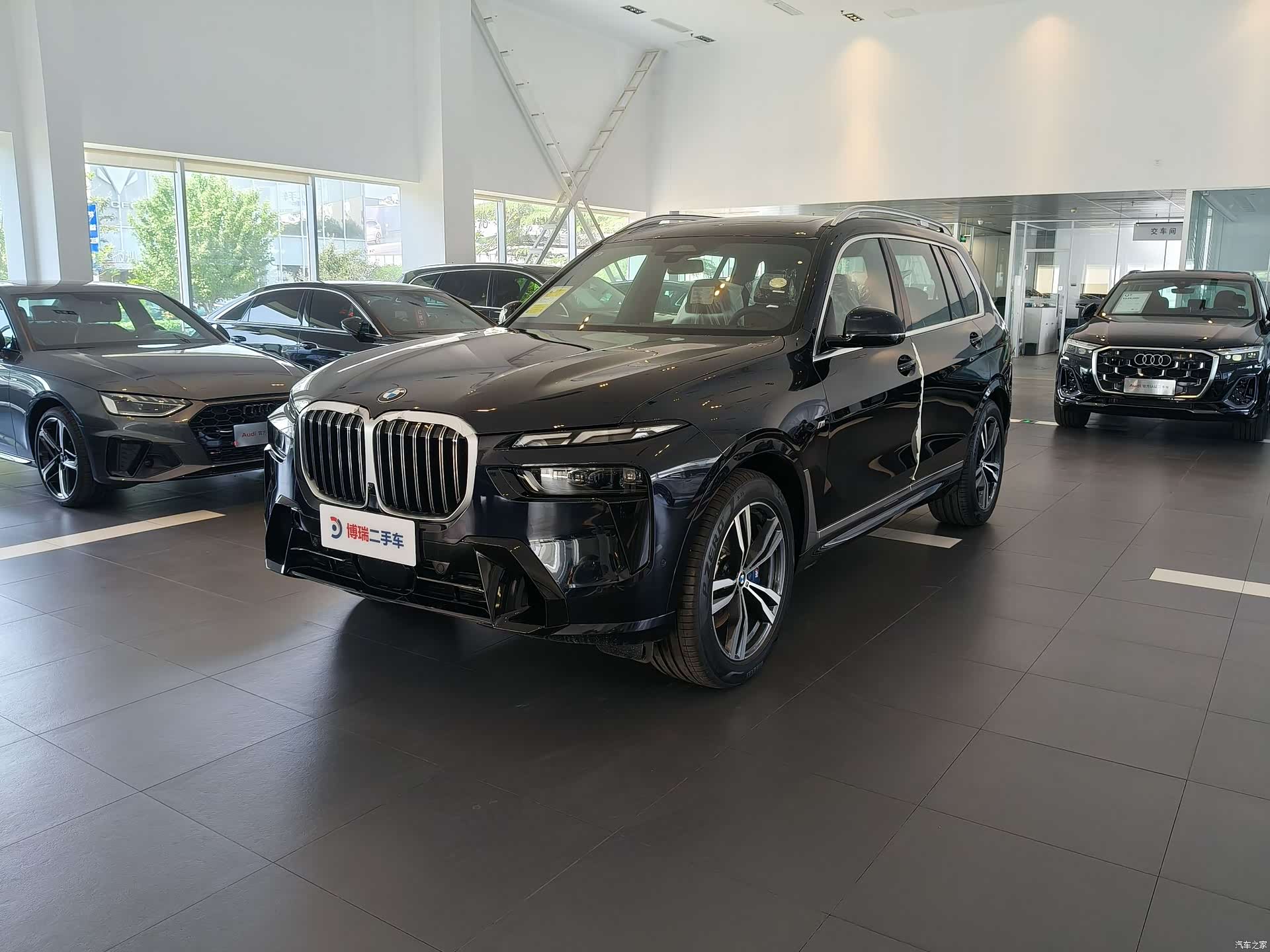 BMW X7, 1900 1