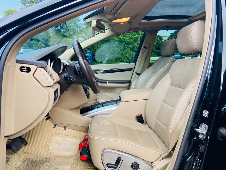Mercedes-Benz R-class