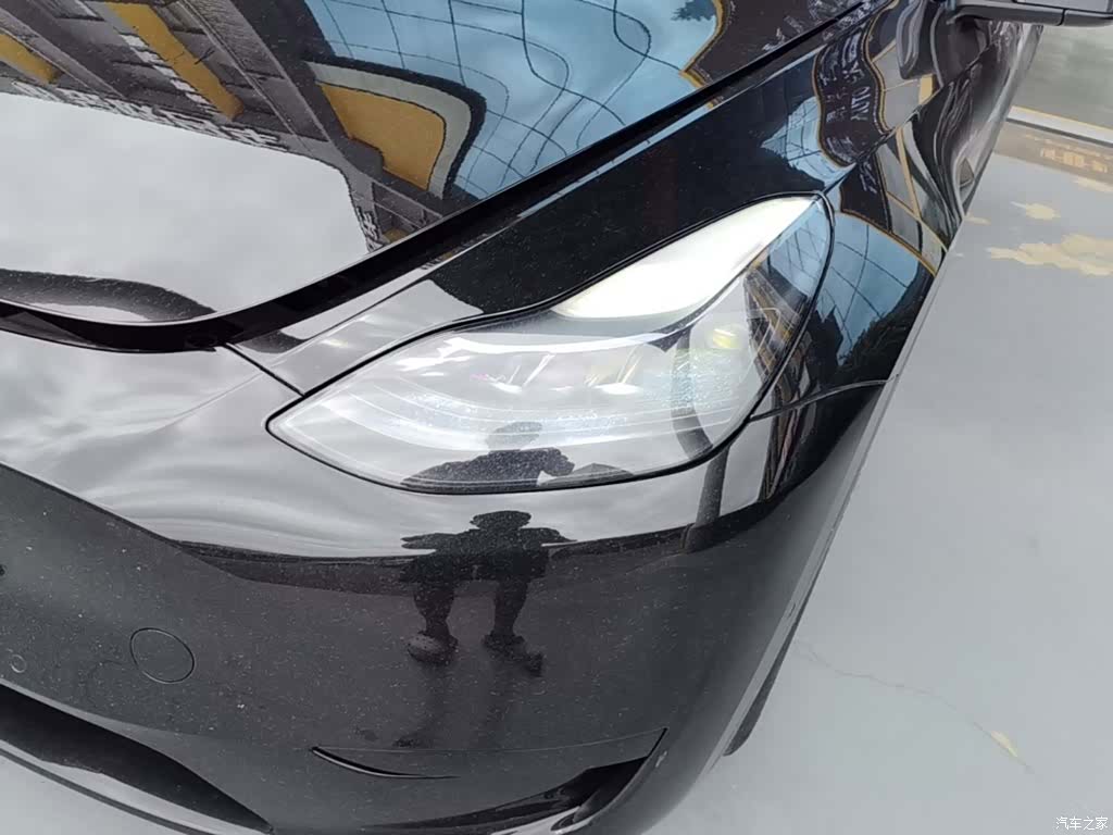 Tesla Model Y, 2022 24