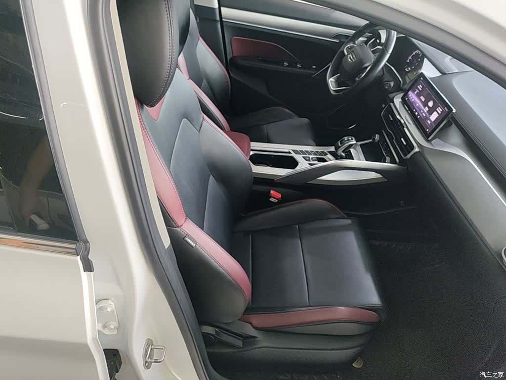 Geely Coolray, 2021 25
