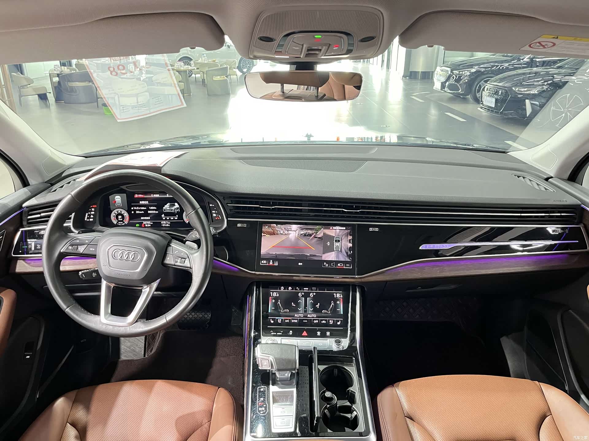 Audi Q7, 2022 все фото