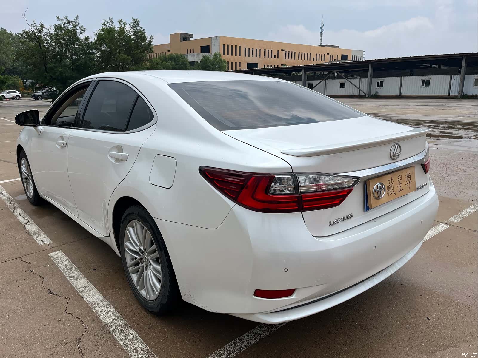 Lexus ES, 2016 11
