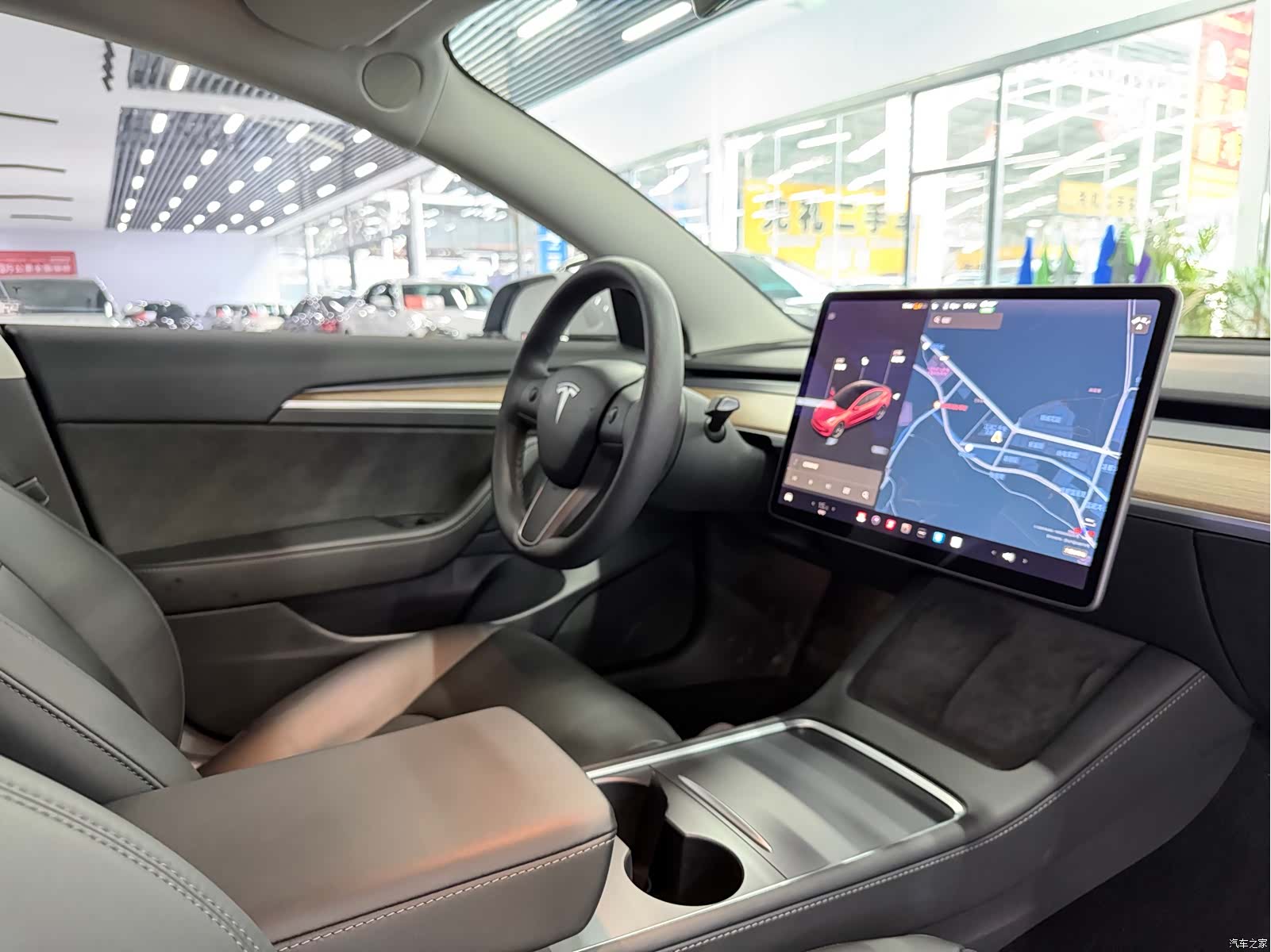 Tesla Model 3, 2021 все фото
