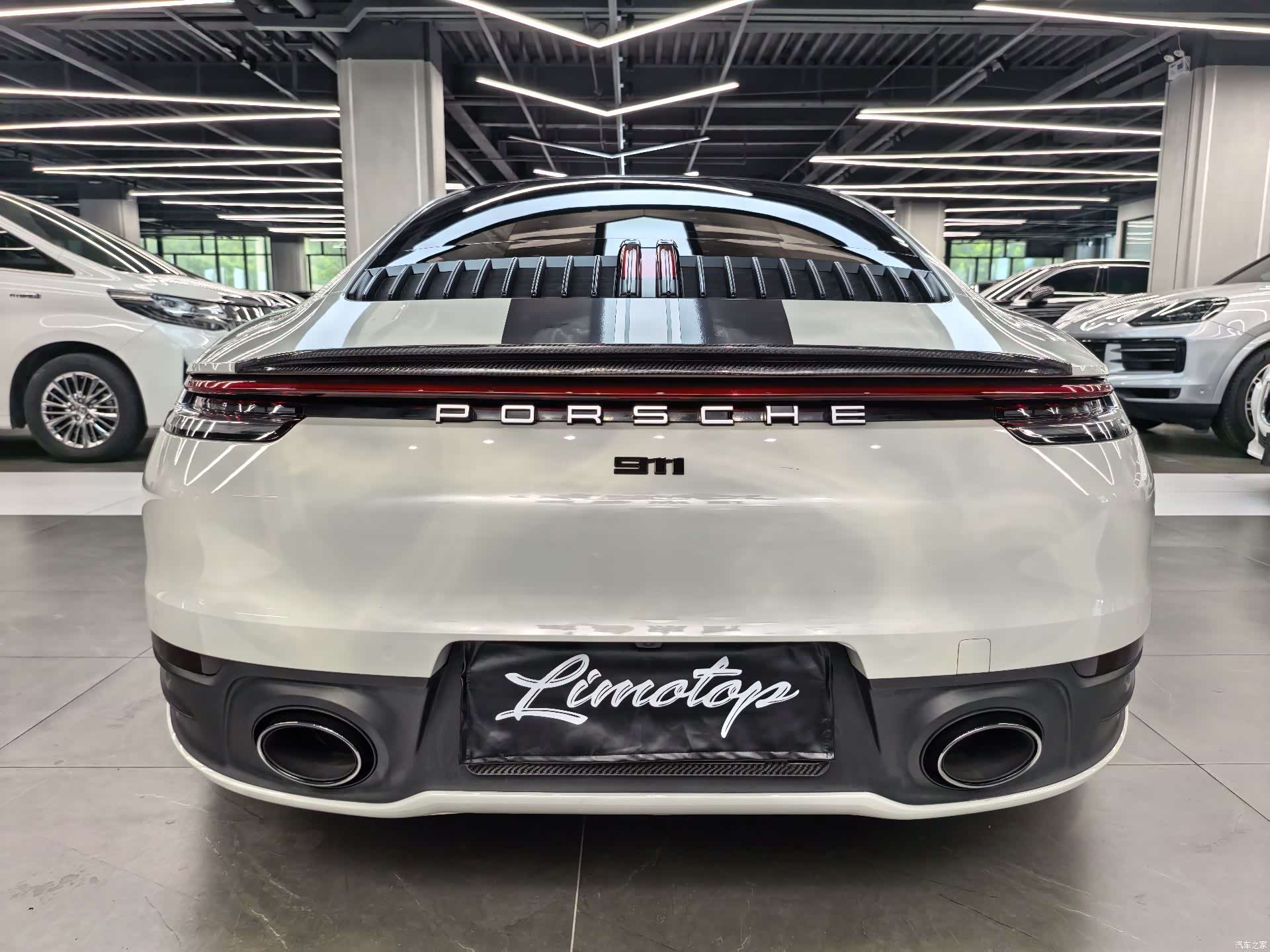 Porsche 911, 2023 7