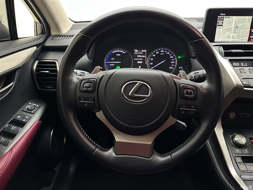 Lexus NX, 2020 9