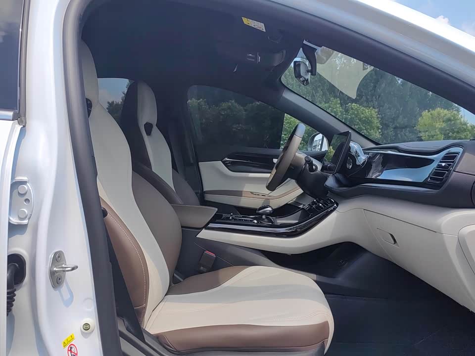 BYD Qin Yuan BYD Qin Yuan