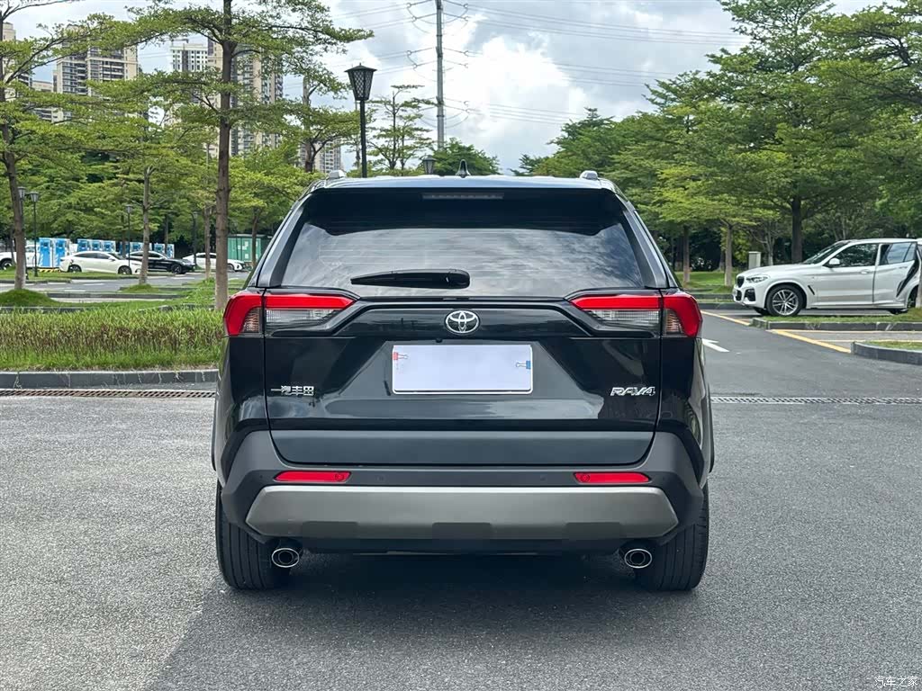 Toyota RAV4, 2024 18