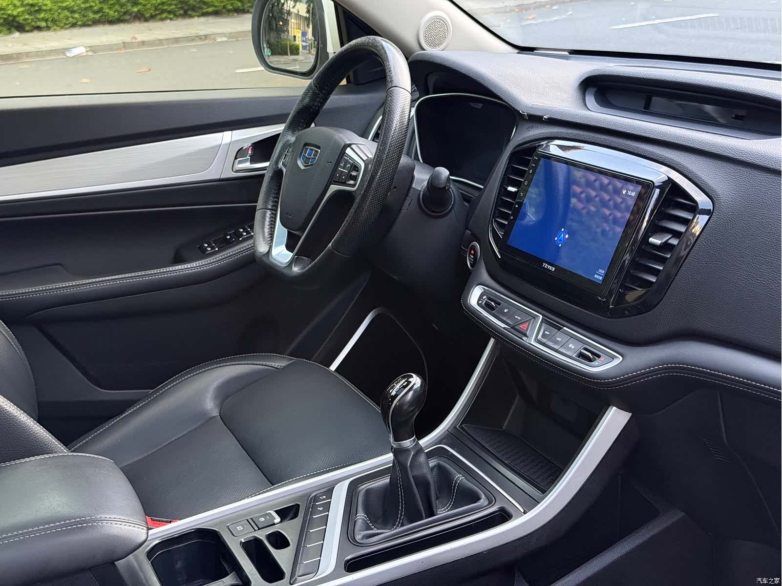 Geely X6, 2019 13