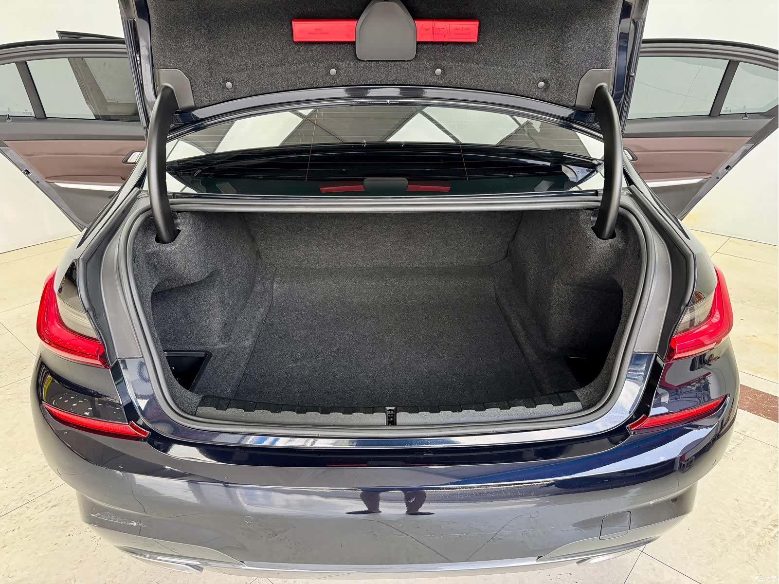 BMW 3 Series, 2021 23