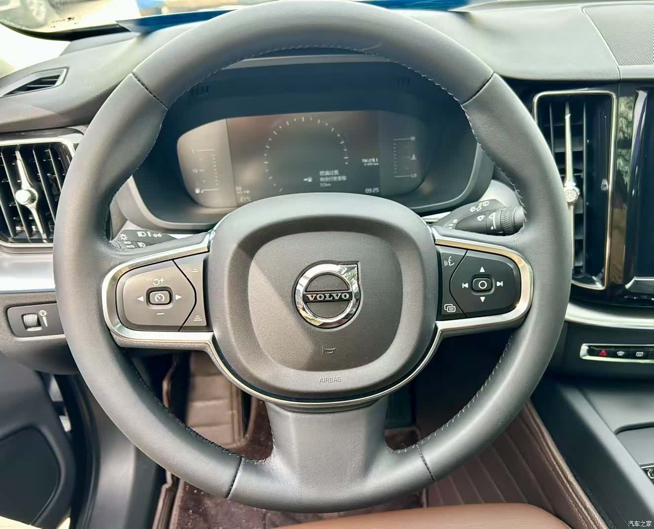 Volvo XC60, 2019 8