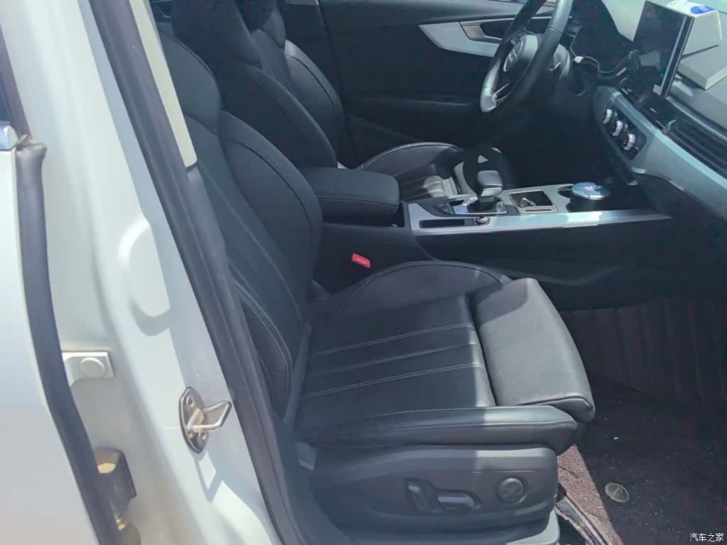 Audi A4L, 2020 25