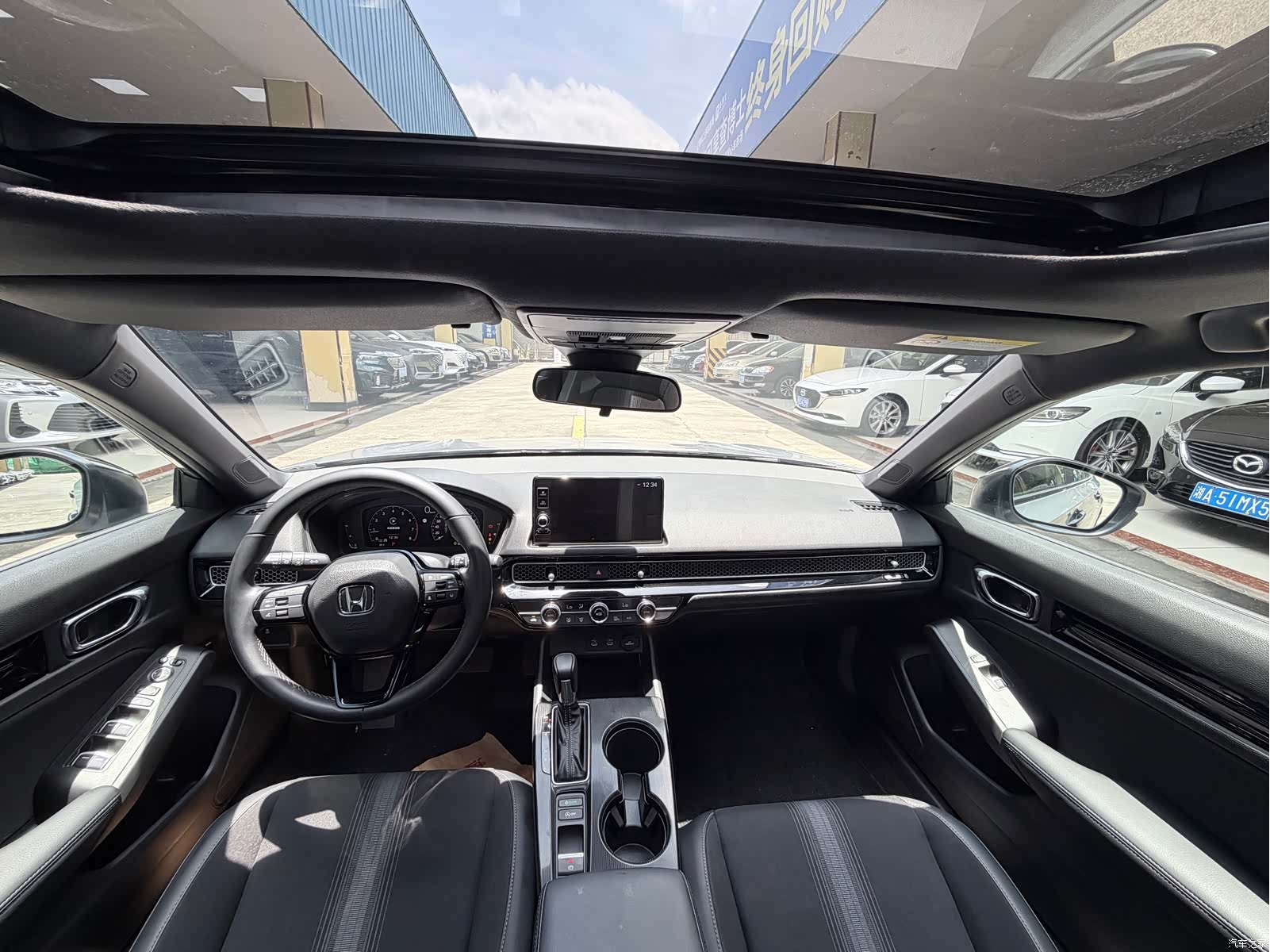 Honda Civic, 2025 4