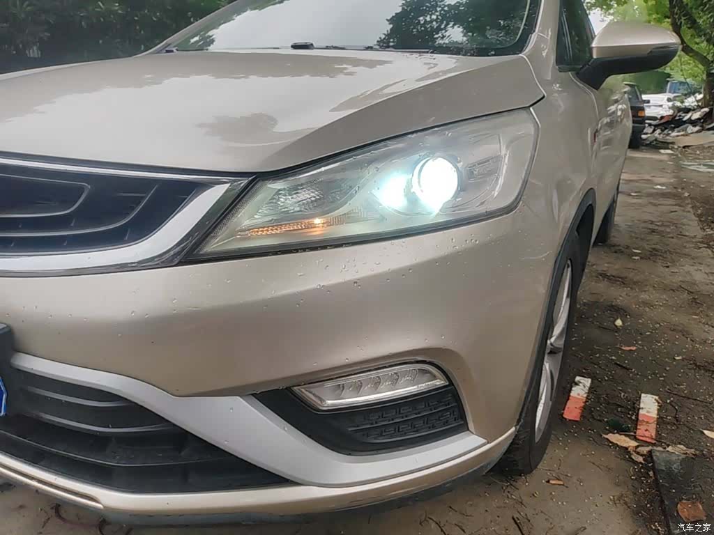 Geely Emgrand, 2016 24