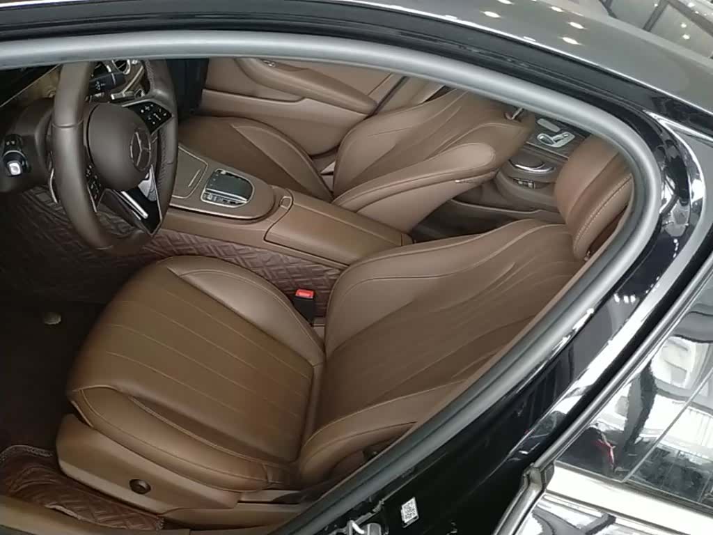 Mercedes-Benz E-Class, 2022 15