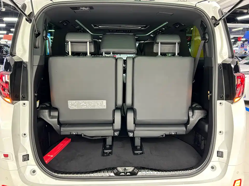 Toyota Elfa Toyota Elfa