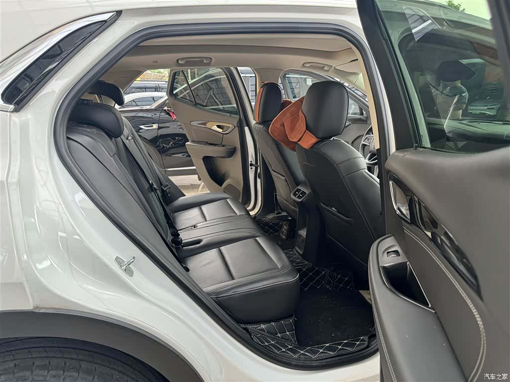 Buick Envision, 2022 11