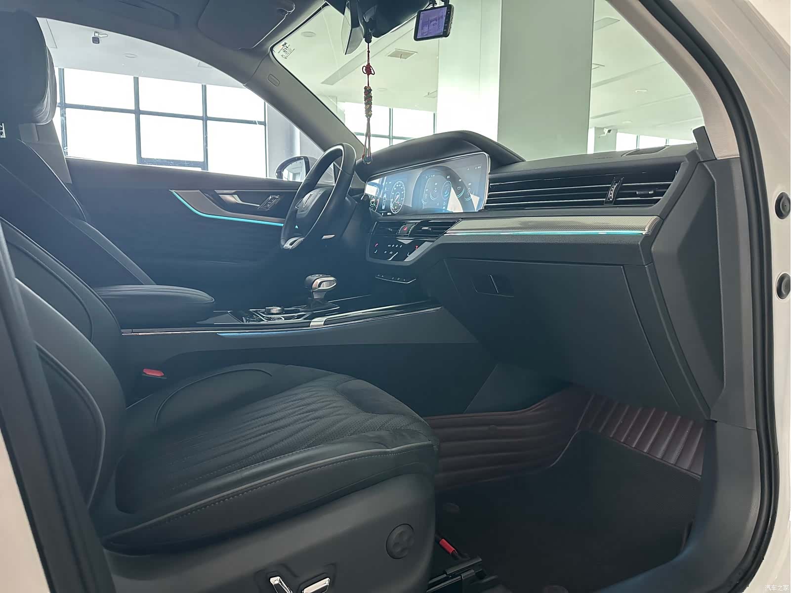 Hongqi HS5, 2021 все фото