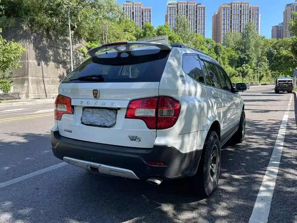 Roewe W5
