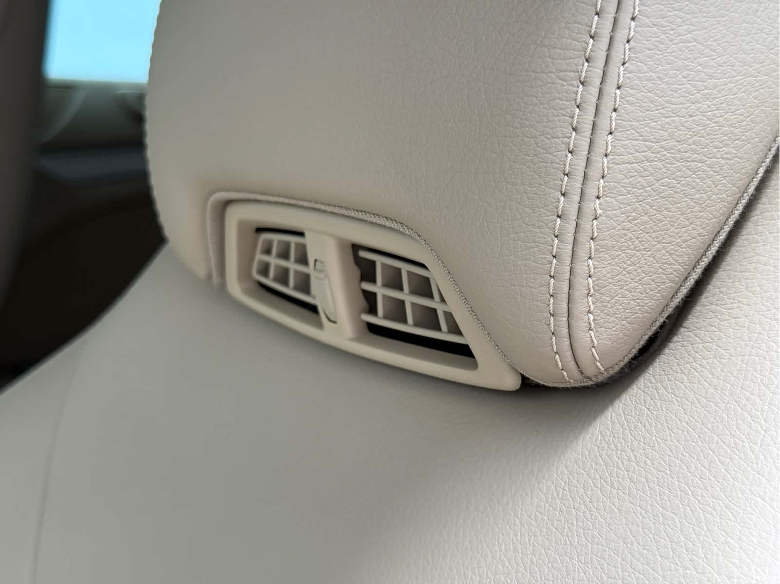 Mercedes-Benz E-Class, 2013 17