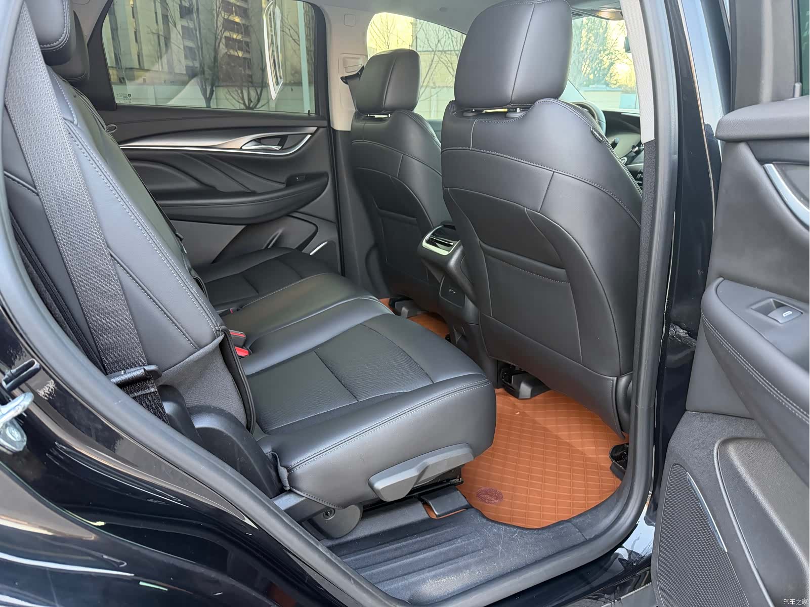 Buick Enclave, 2021 4