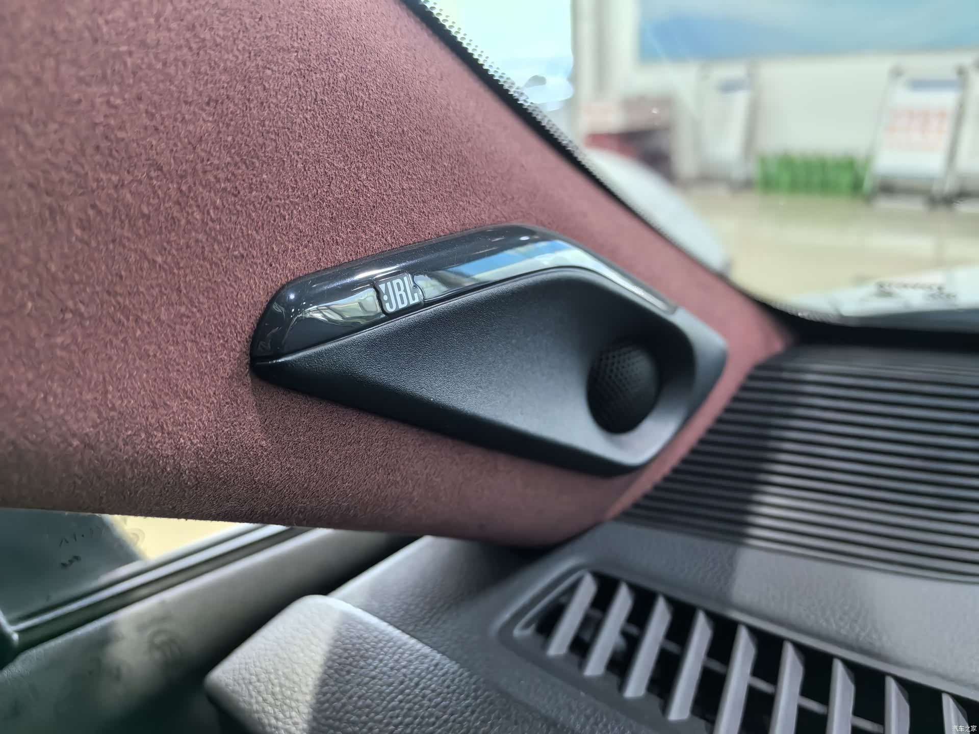 Toyota Venza, 2024 8