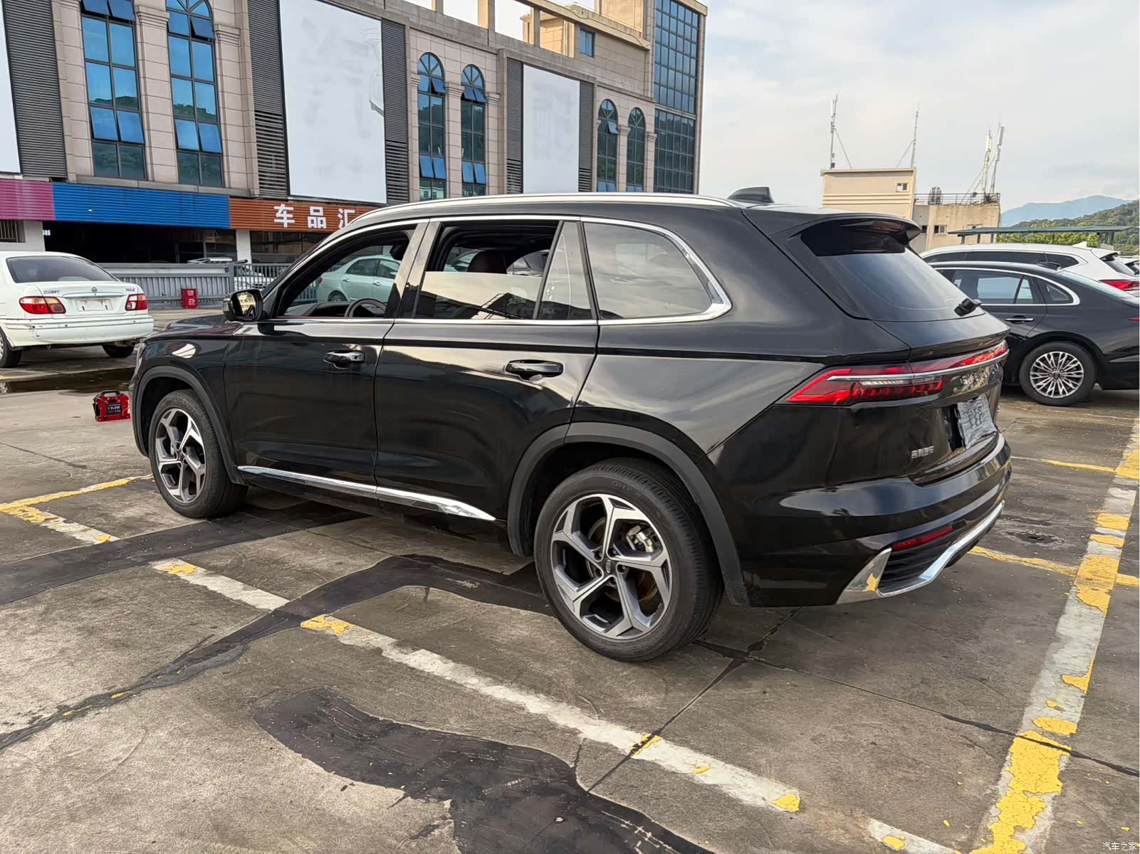 Geely Xingyue L, 2023 все фото
