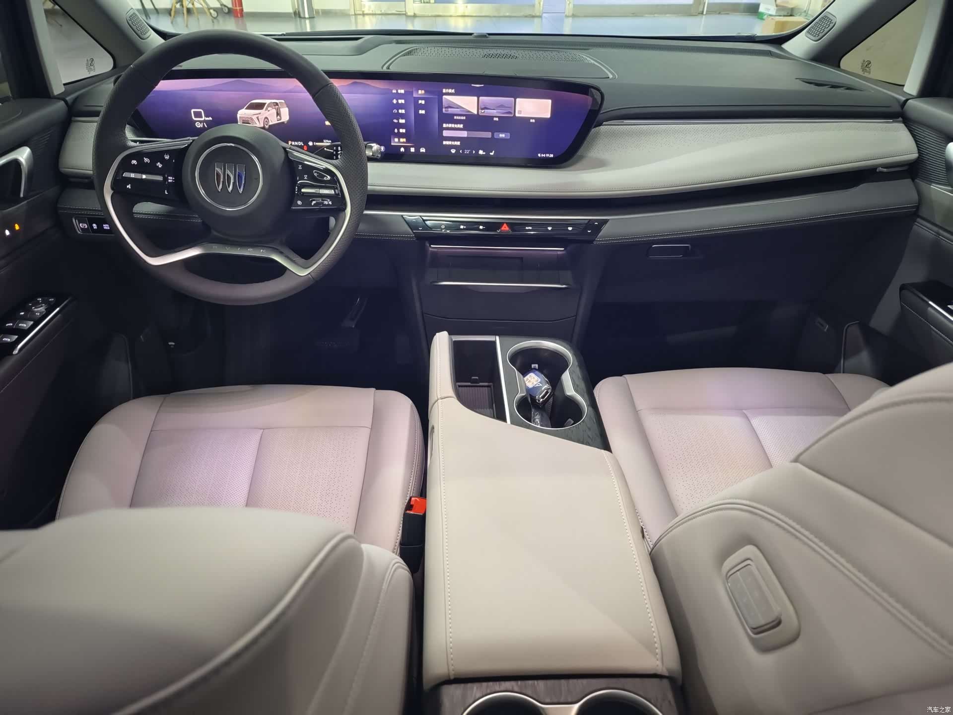 Buick GL8, 2025 13