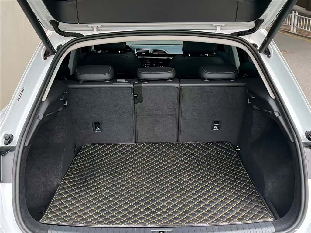 Audi Q3, 2023 7