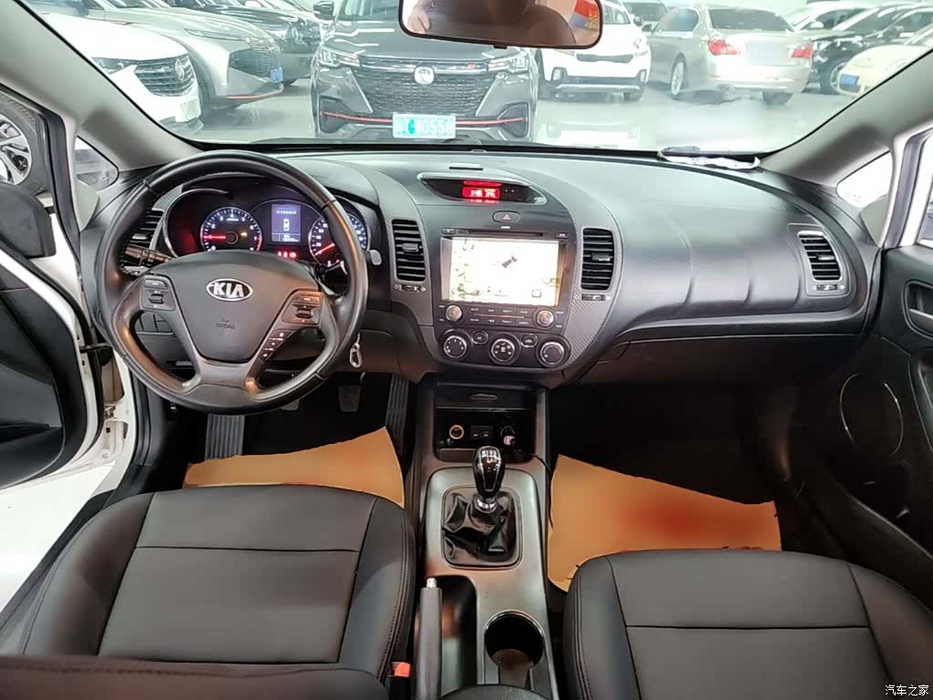 Kia K3, 2014 10