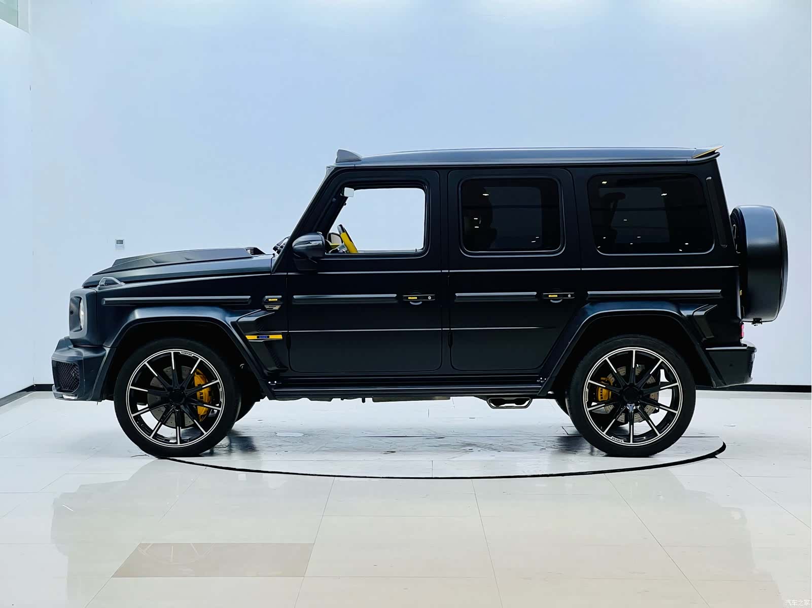 Mercedes-Benz G-Class, 2023 8