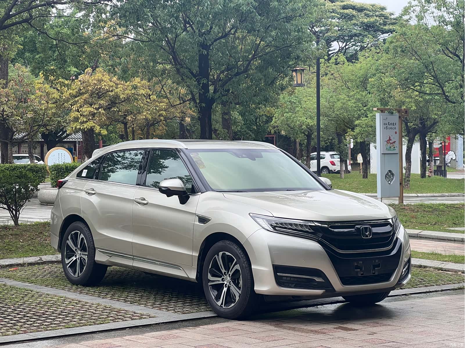 Honda UR-V, 2017 3