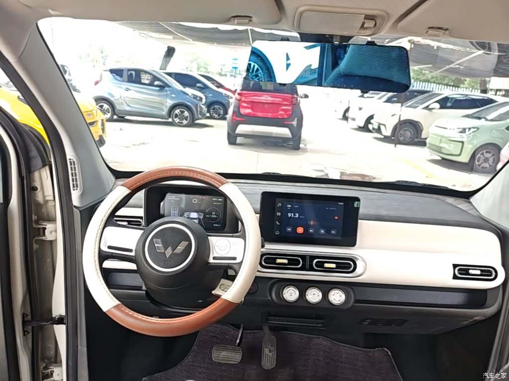 Wuling MINIEV, 2024 10