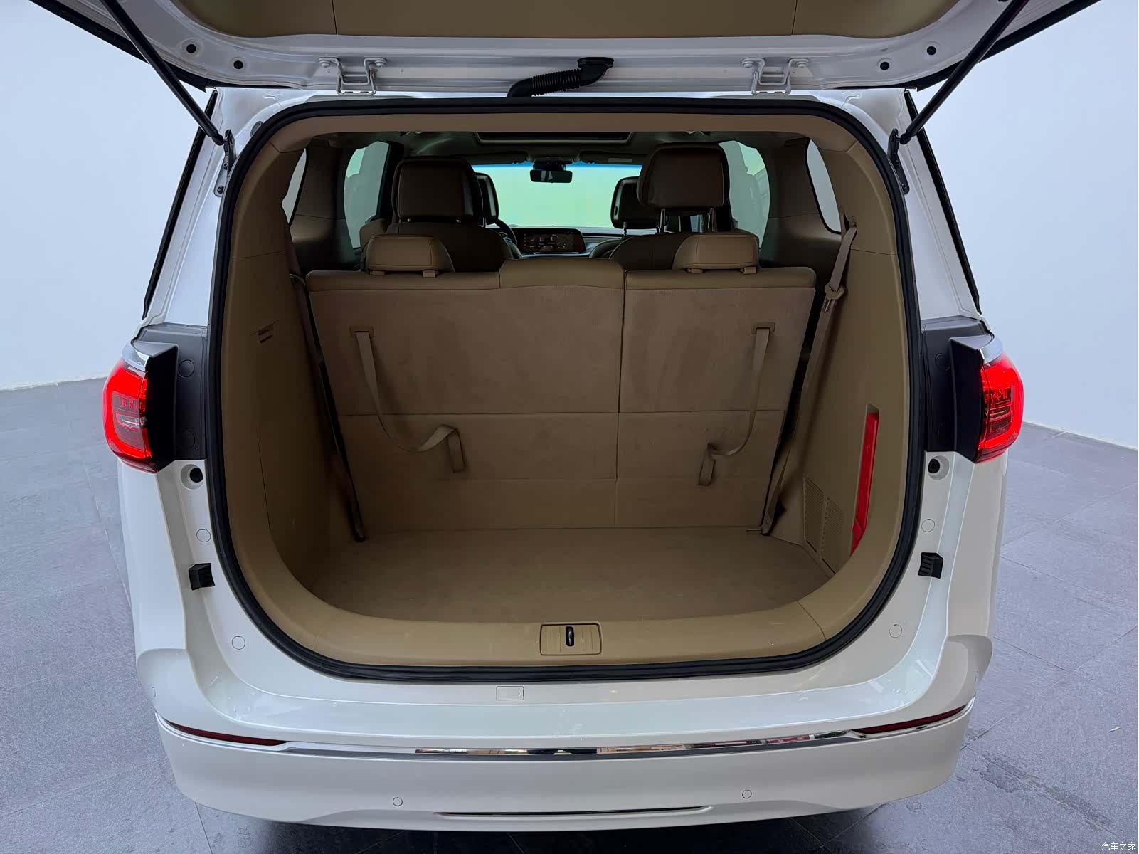 Buick GL8, 2021 7