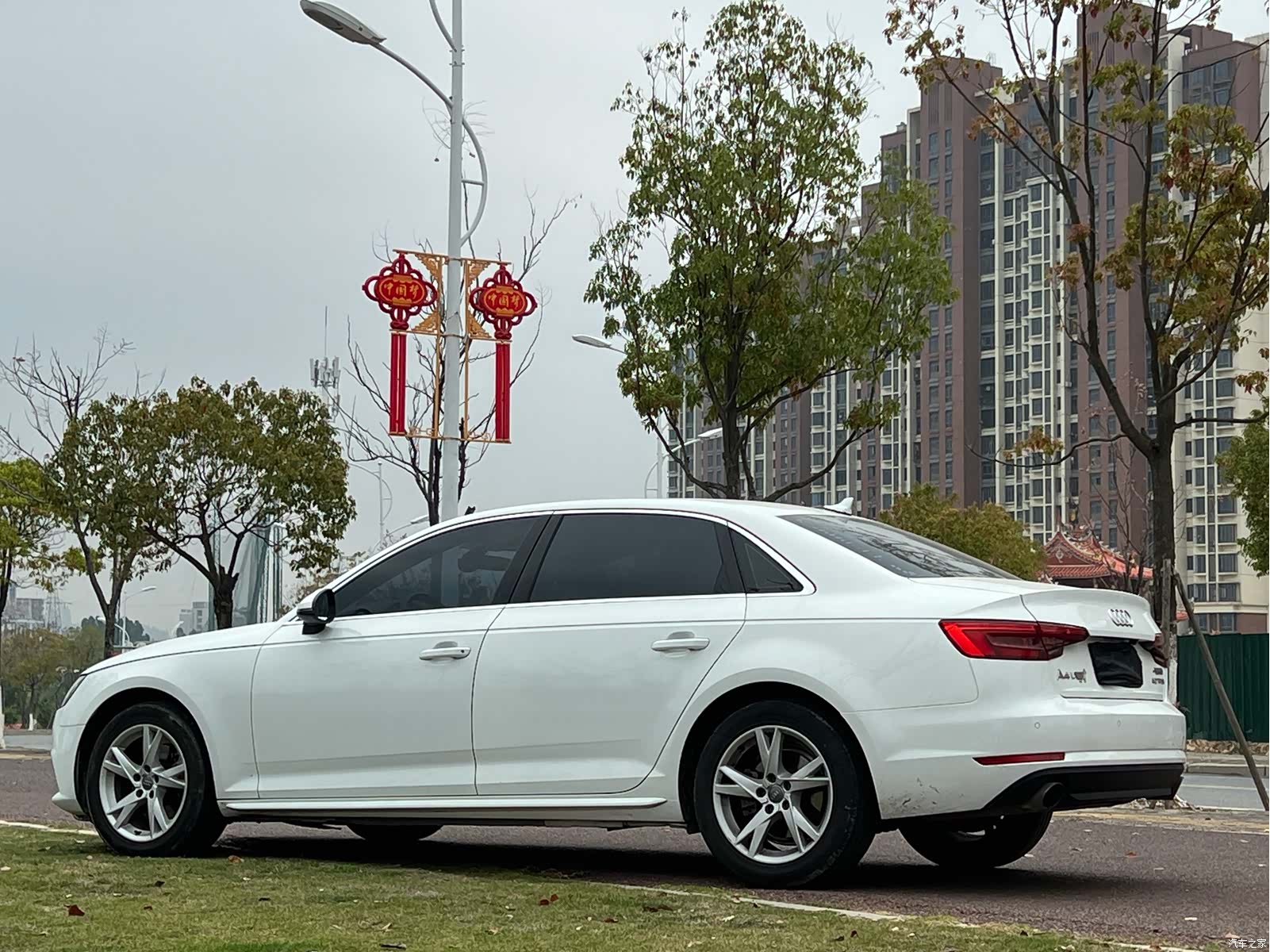 Audi A4L, 2017 9