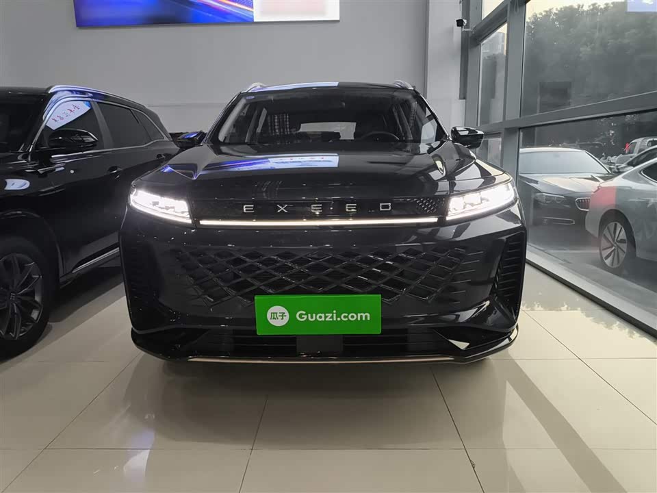 Exeed Chasing the wind