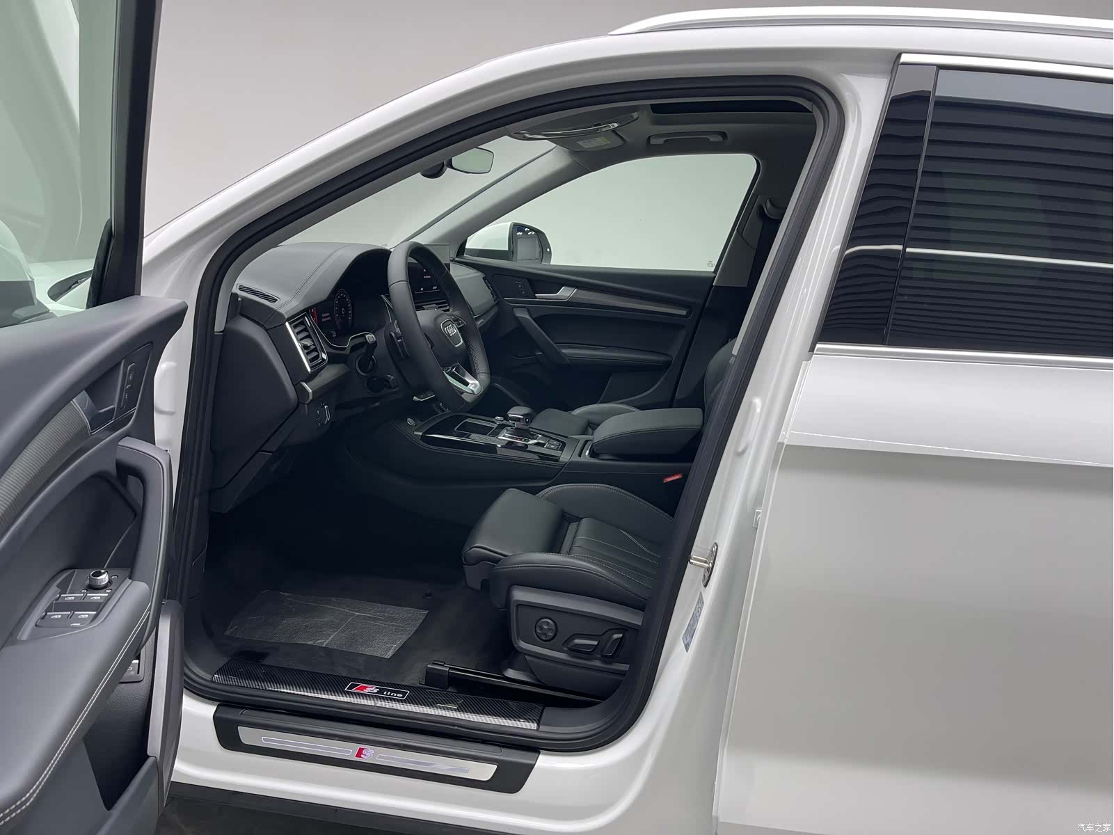 Audi Q5L, 2021 16