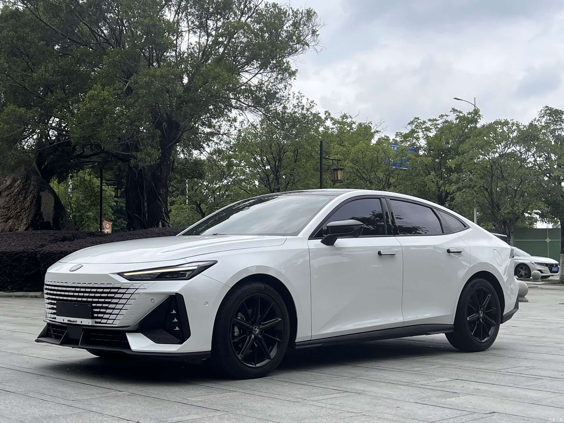 Changan UNI-V, 2022 1
