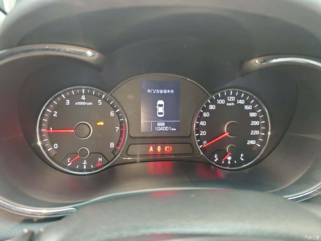 Kia K3, 2015 12
